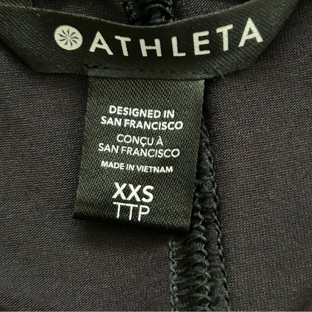Athleta Cloudlight Stratus Short Sleeve Tee - Picture 4 of 8